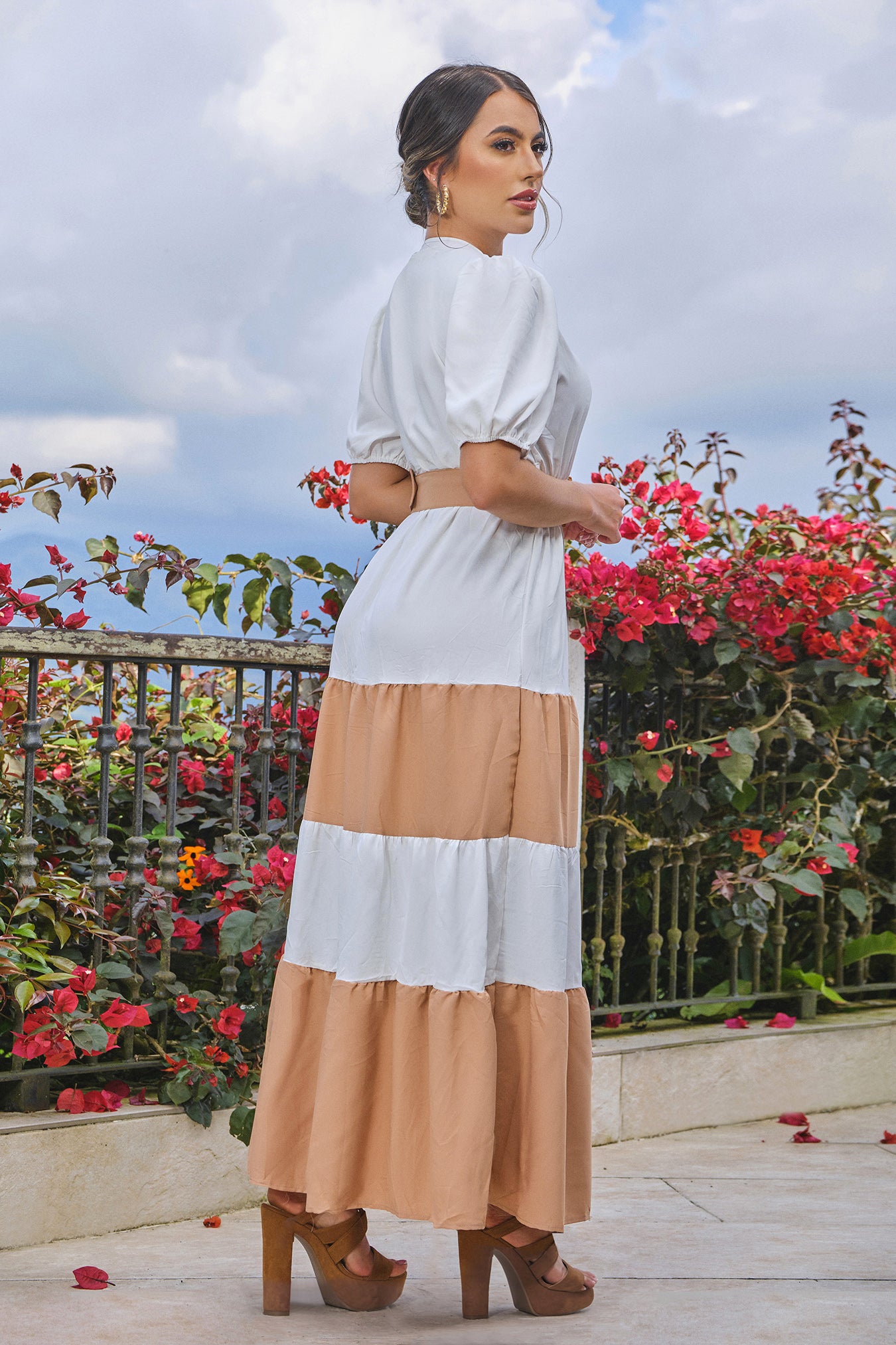 Vestido falda campana en tiempos en rayón stretch