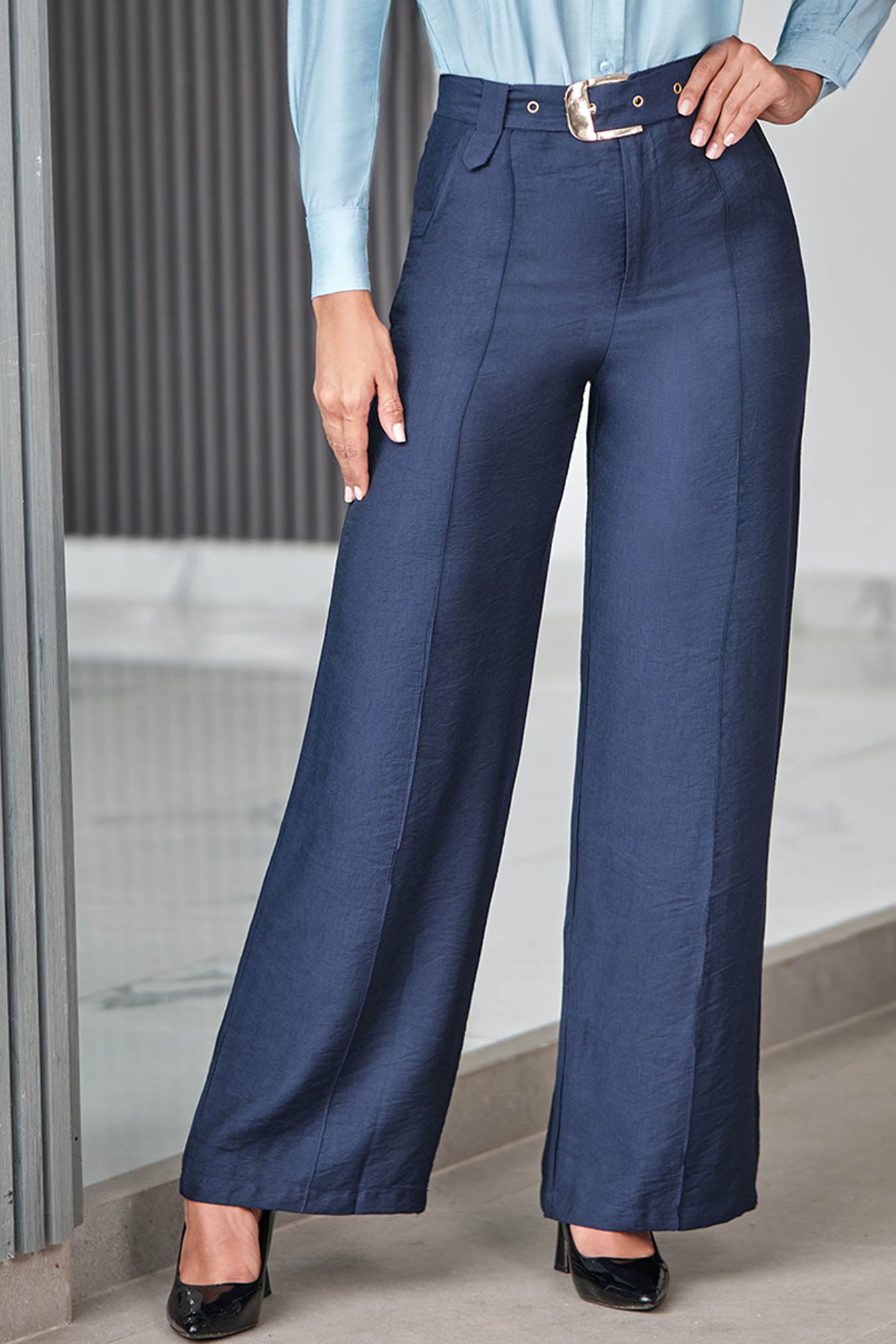 Pantalón elaborado en rayón