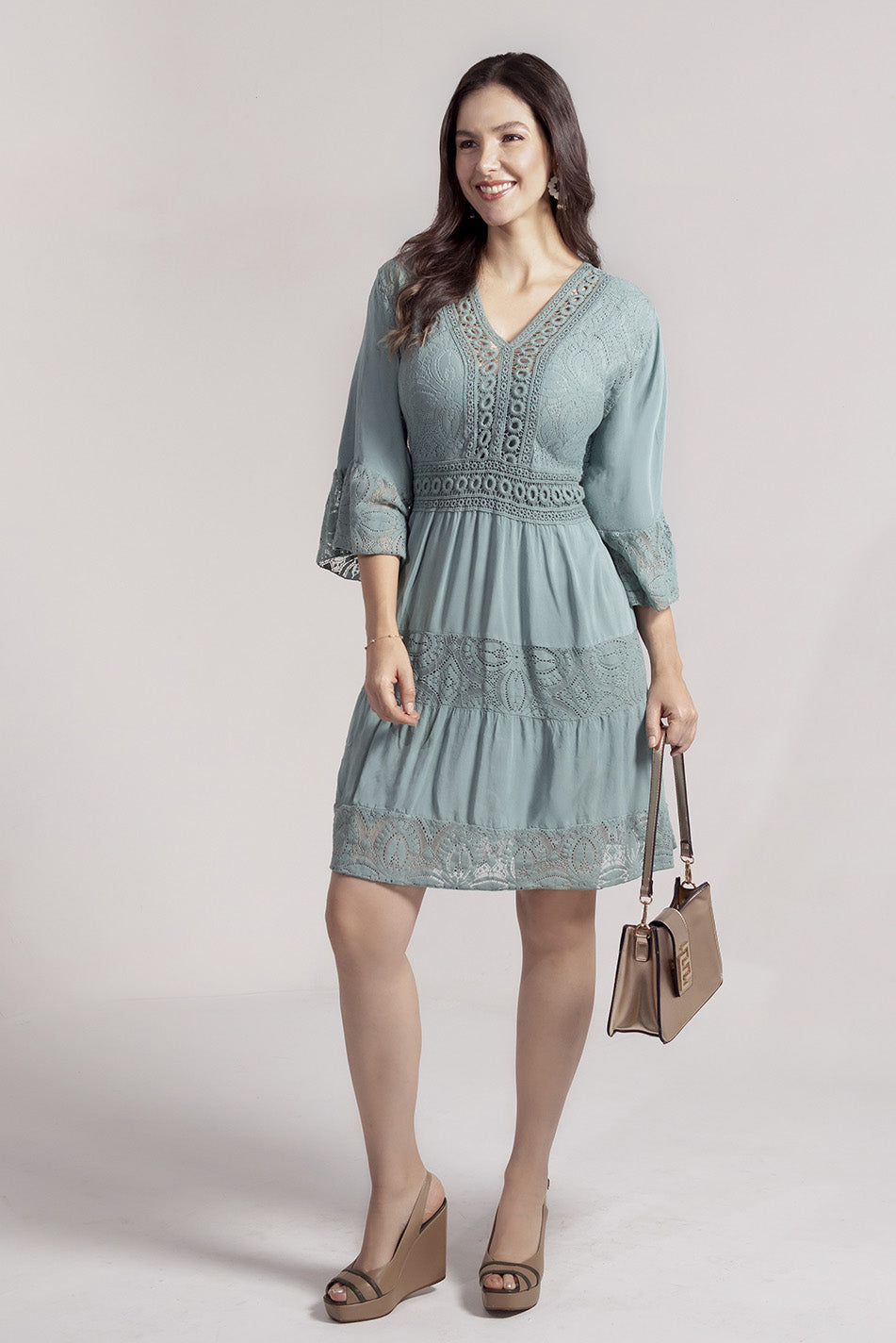 Vestido midi en algodón y guipur